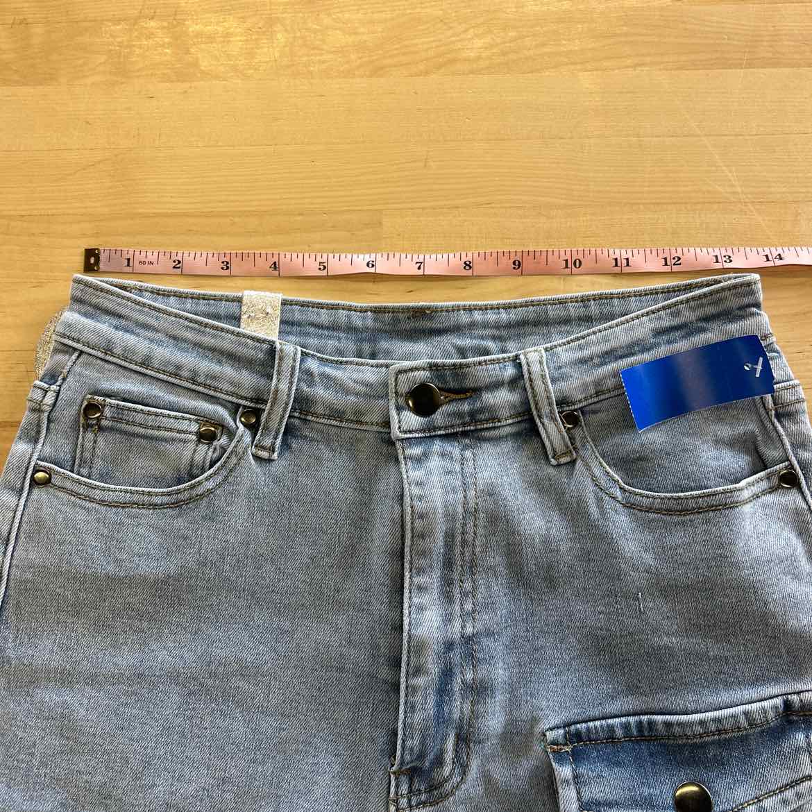 United We Stand Women Size 11 Blue New Shorts