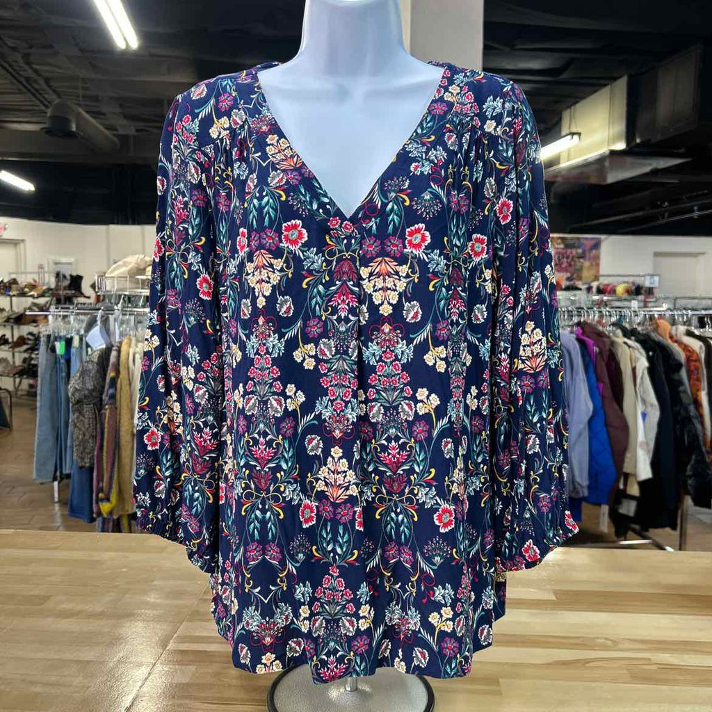 St John's Bay Size M Blue Preloved Blouse LS