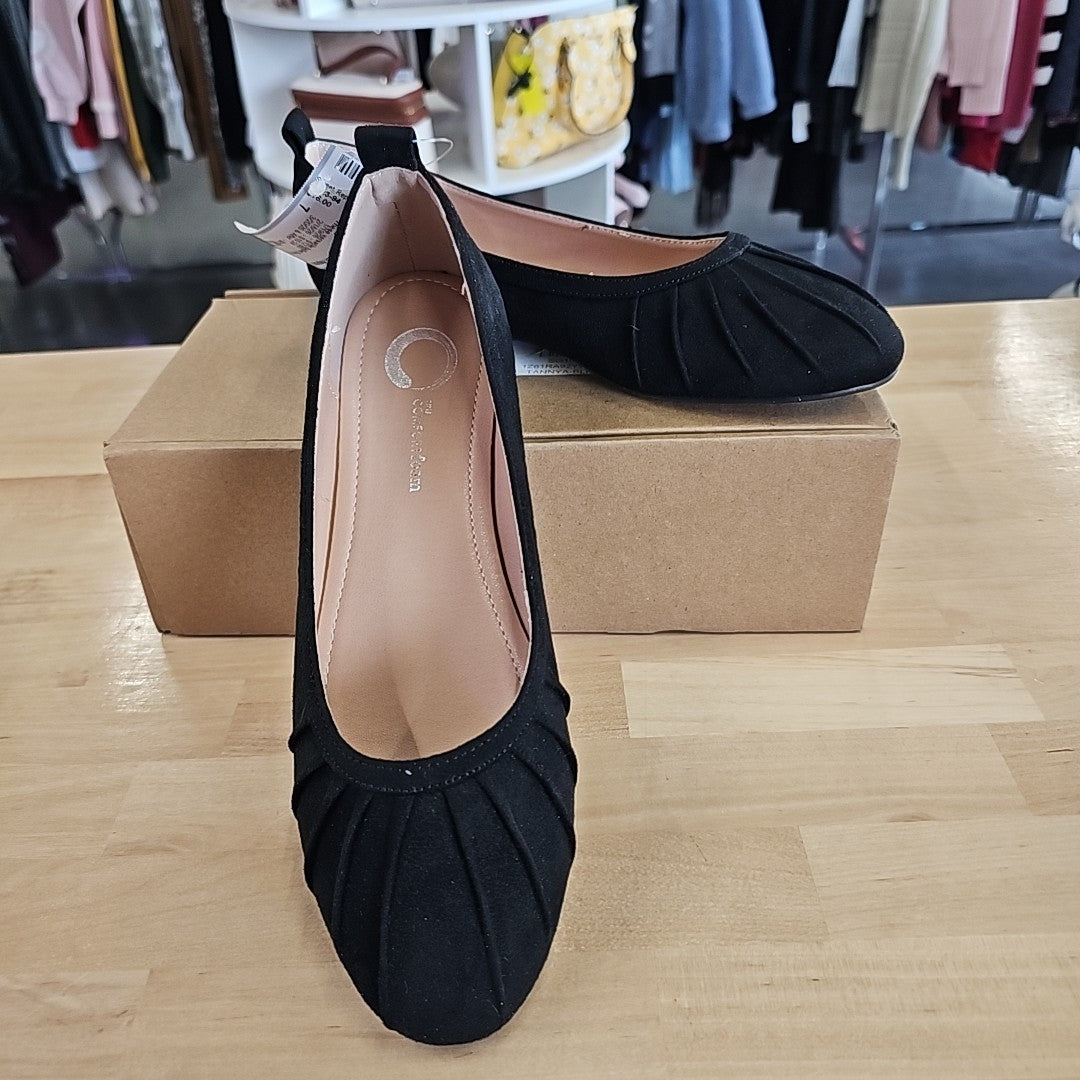 Journee Collection Size 7 Black Flats