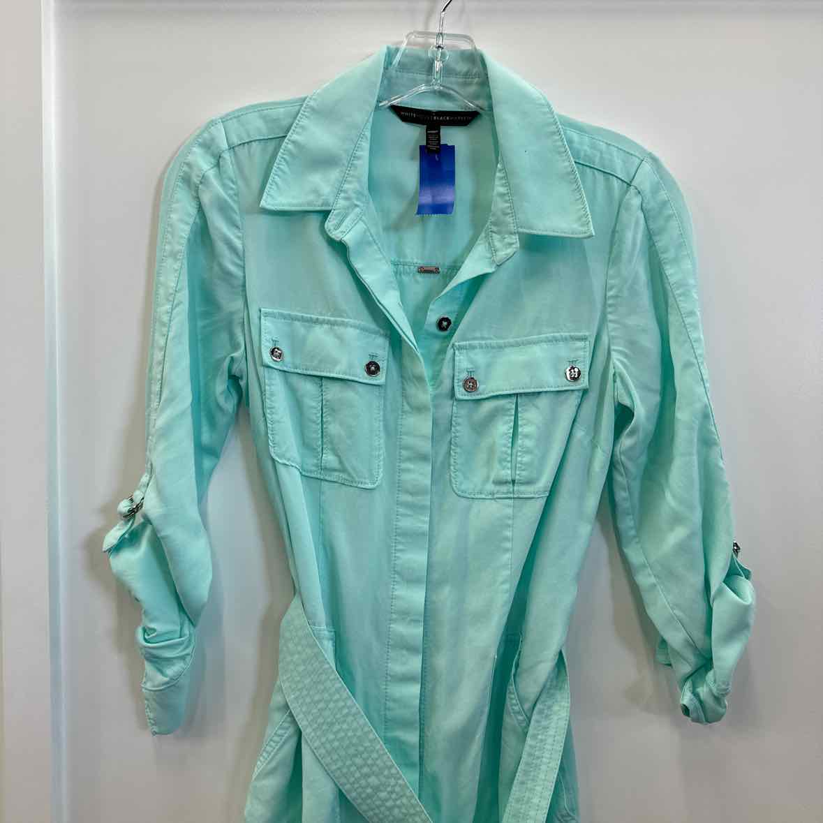 White House Black Market Size 4P Blue Dress