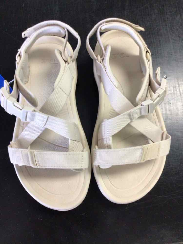 Teva Shoe Size 9 Tan Sandals