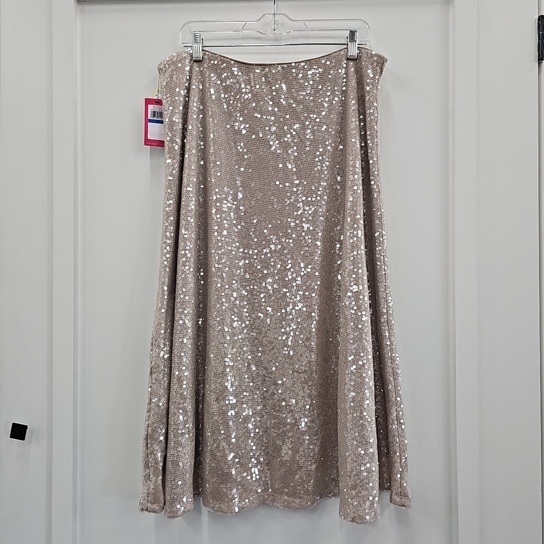 Vince Camuto Size XL Gold Sequined Skirt