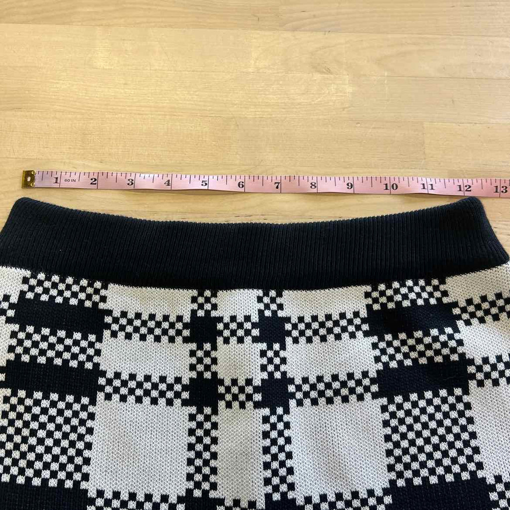 Ecret Size OS White & Black Preloved 2 pc Dress Set