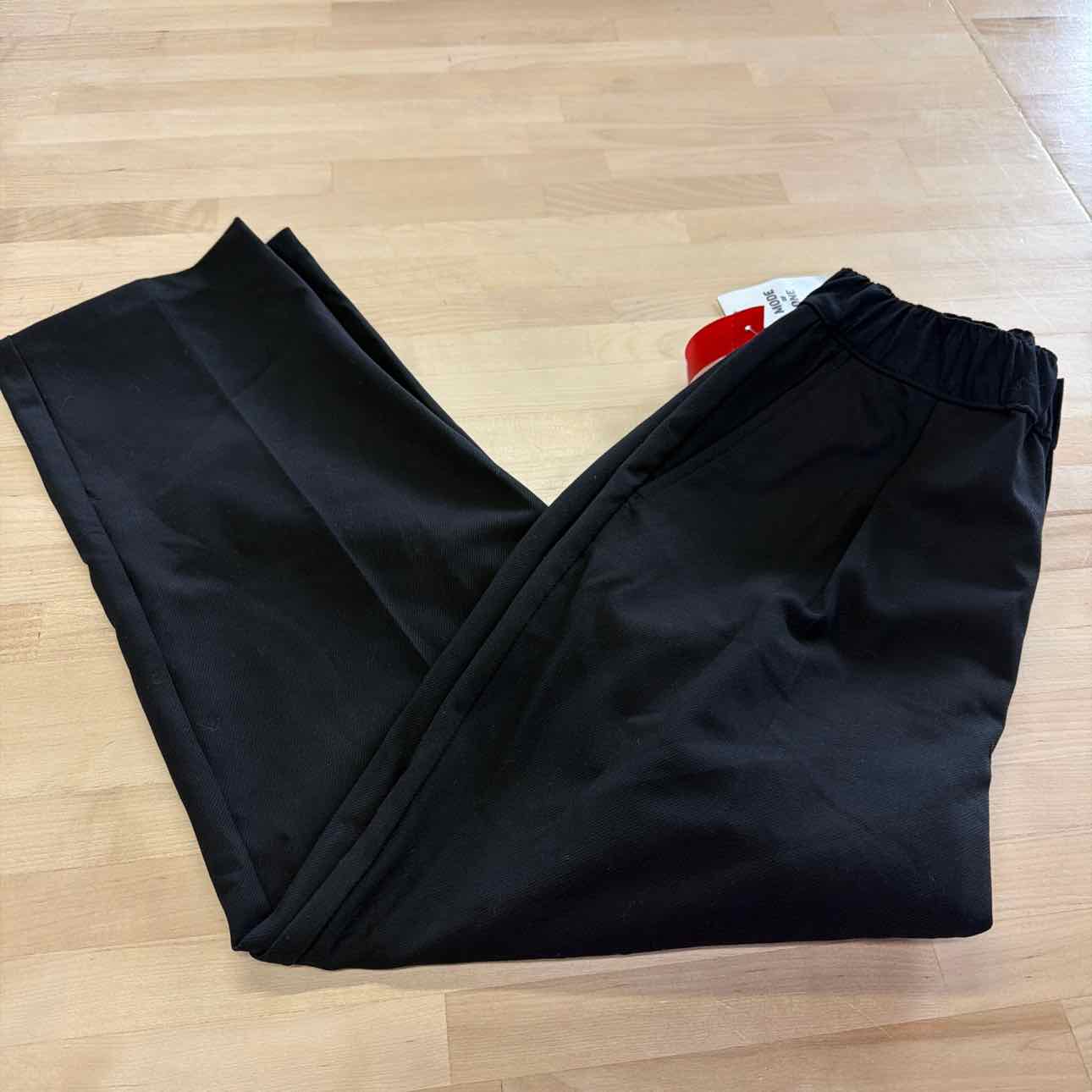 Mode of One Men's Relaxed-Fit Trousers - Deep Black