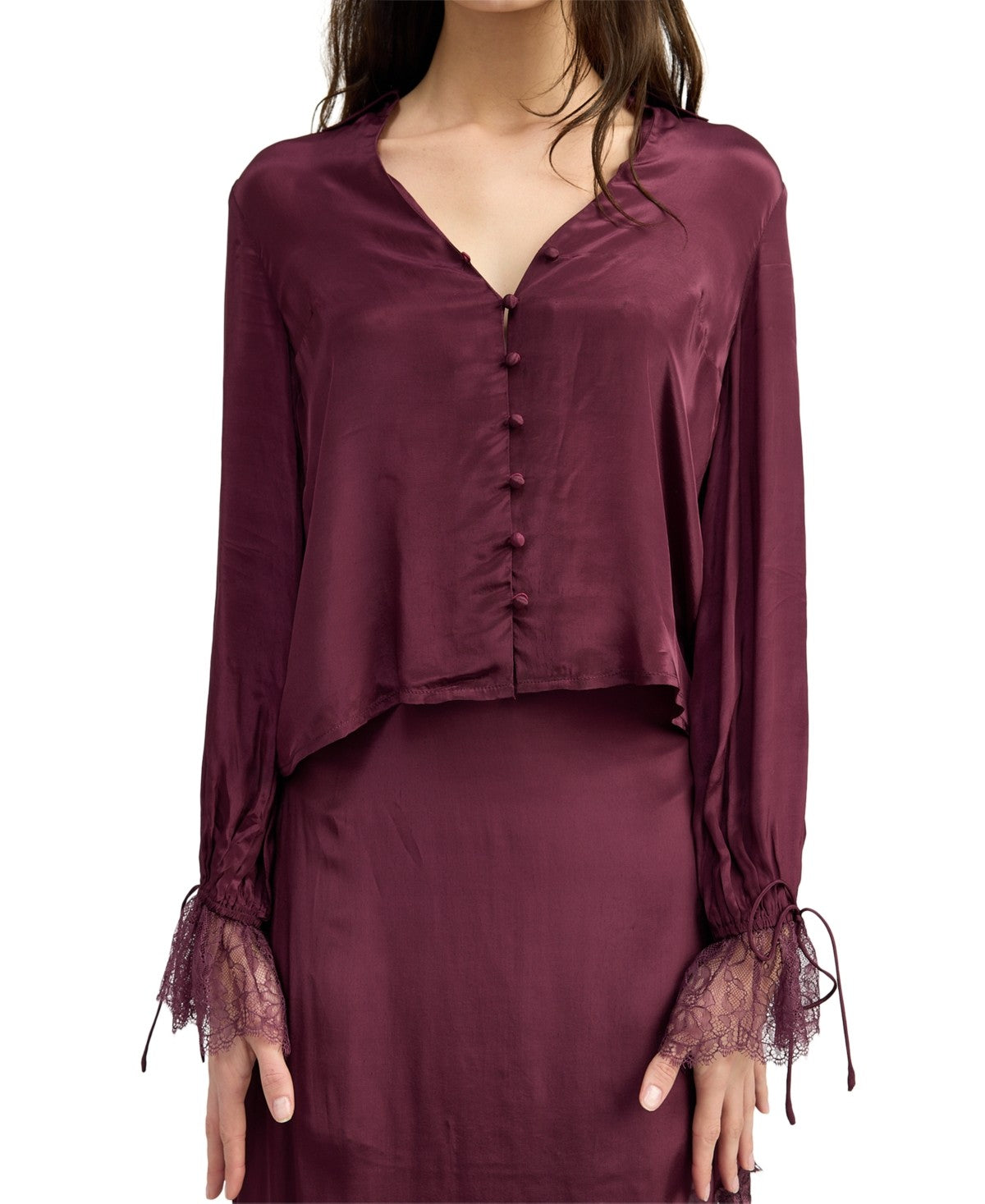 En Saison Women's Cover Lace-Cuff Collared Blouse - Bordueax