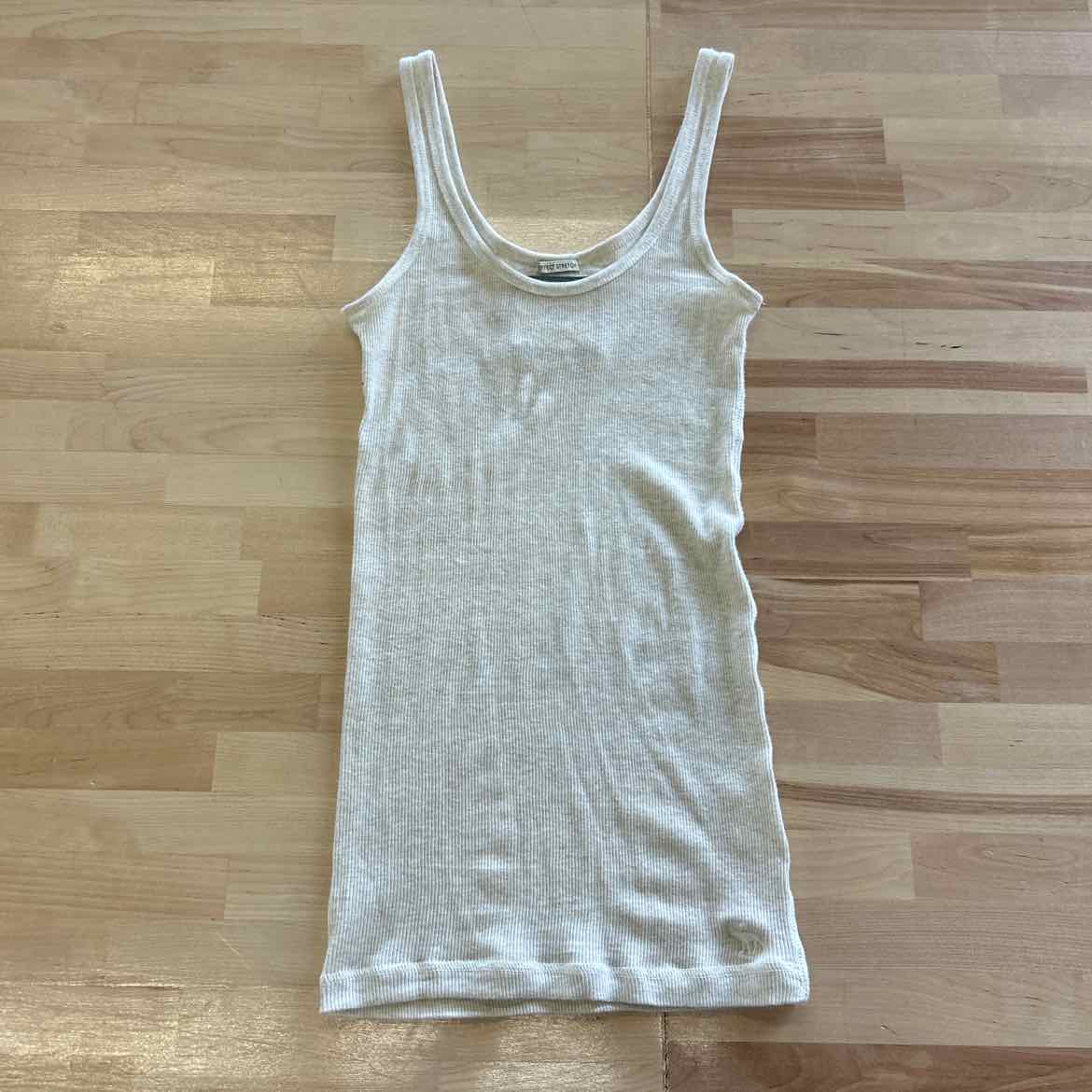 Abercrombie Size XS Cream Tank