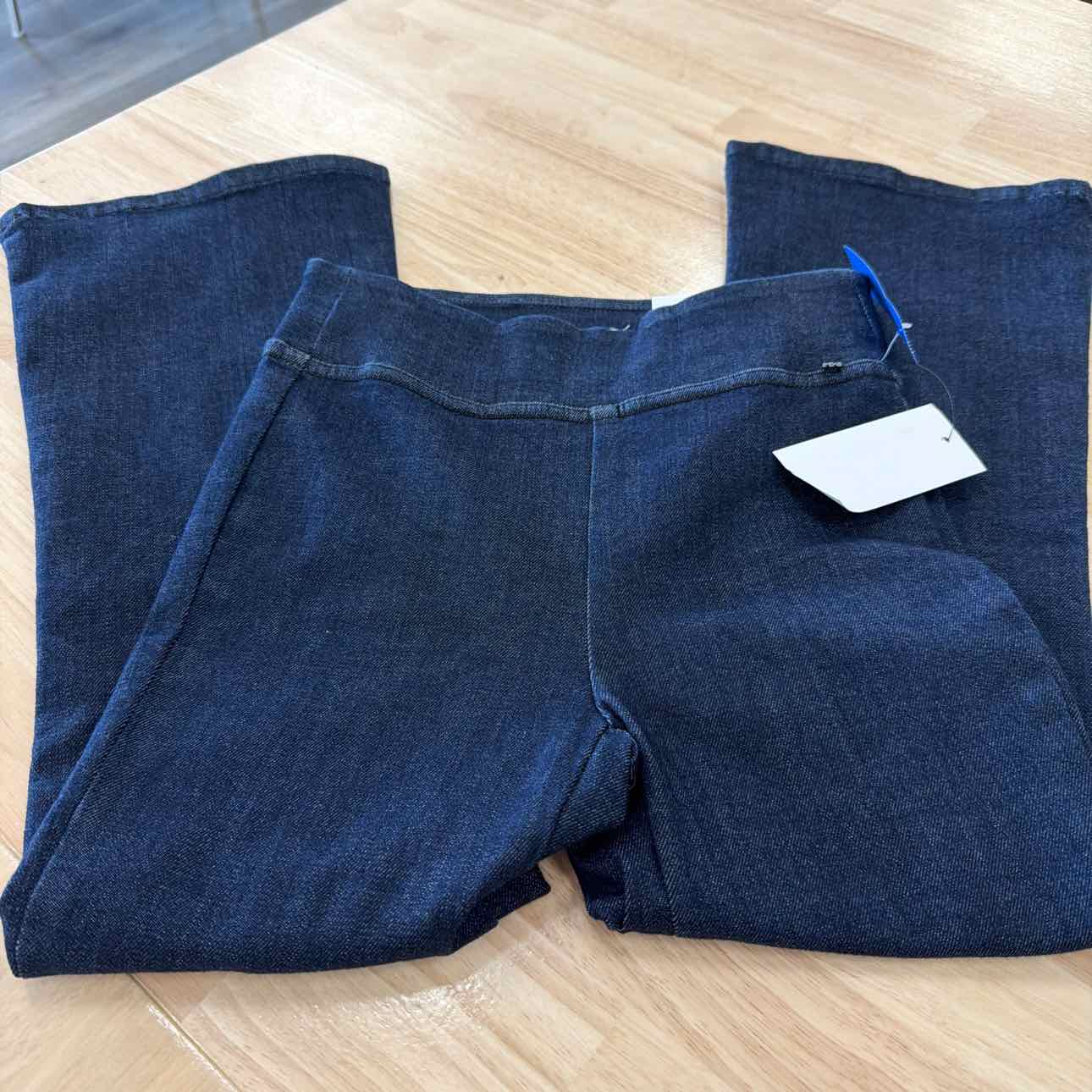 DKNY Size PXS Petite High-Rise Pull-on Kick-Flare Jeans