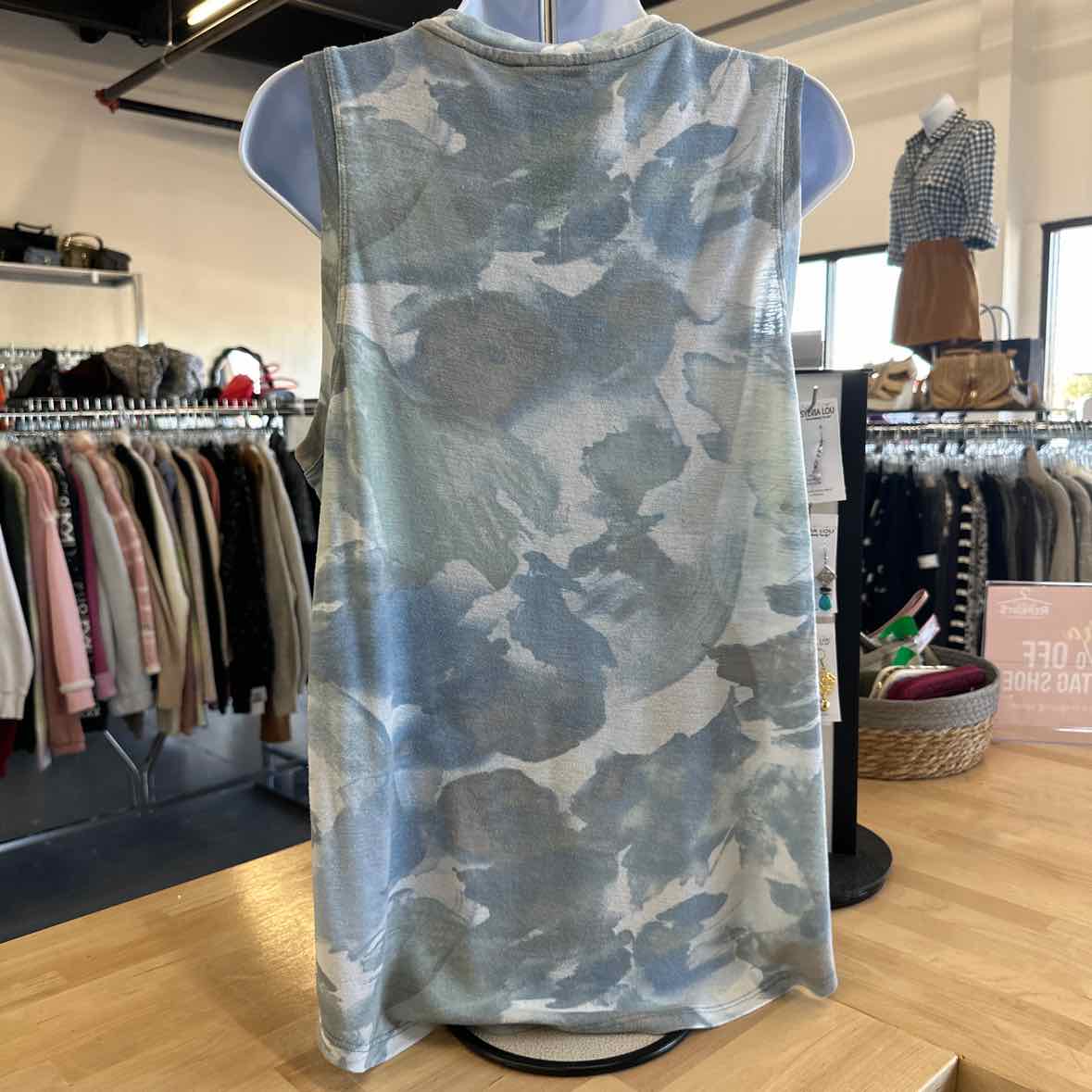 Athleta Size L Blue Tank