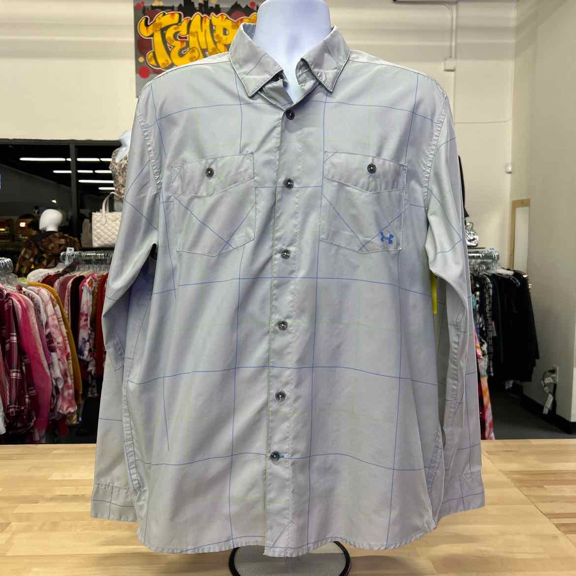 Under Armour Size L Gray MENS Button Down Shirt