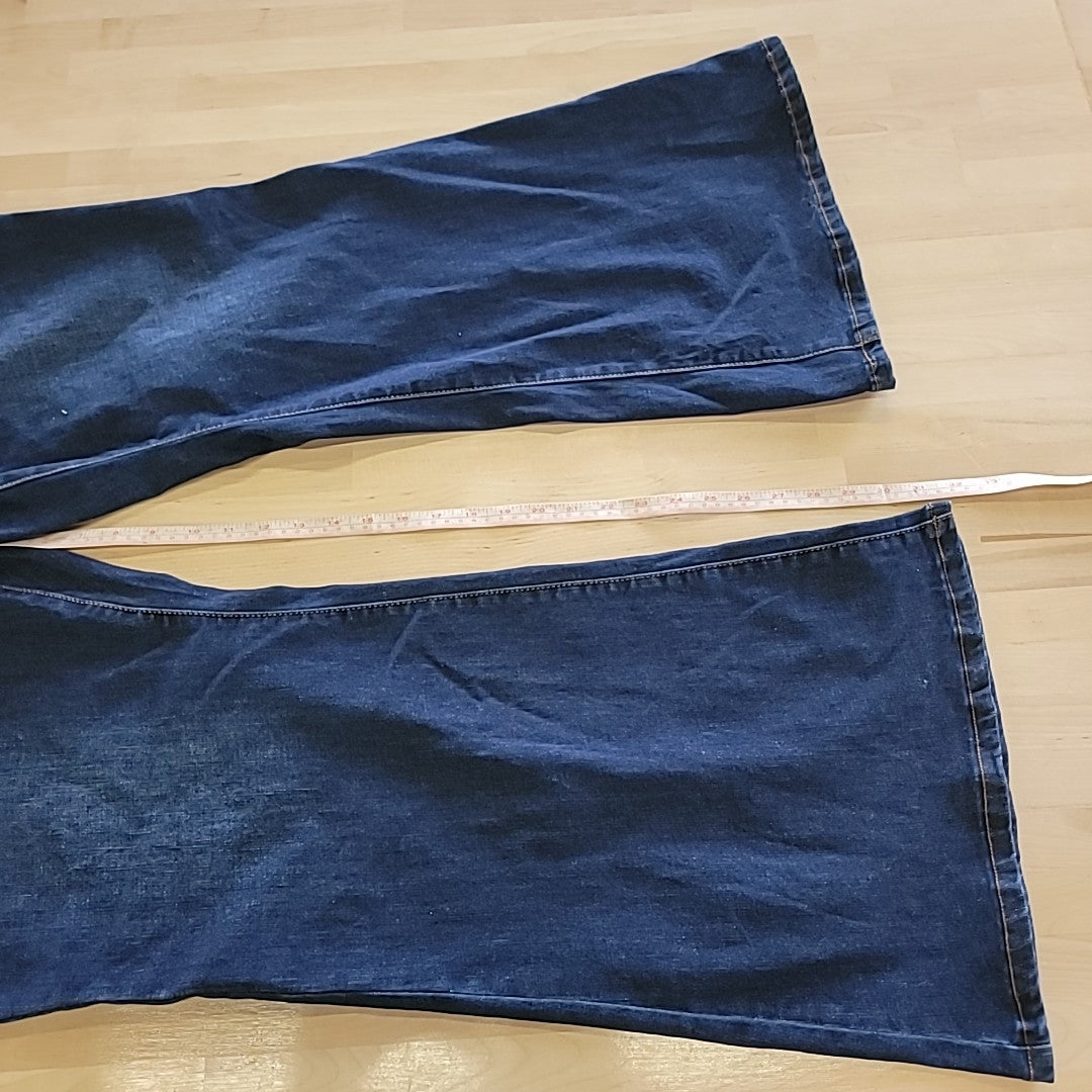 Celebrity pink Size 4X Blue Jeans