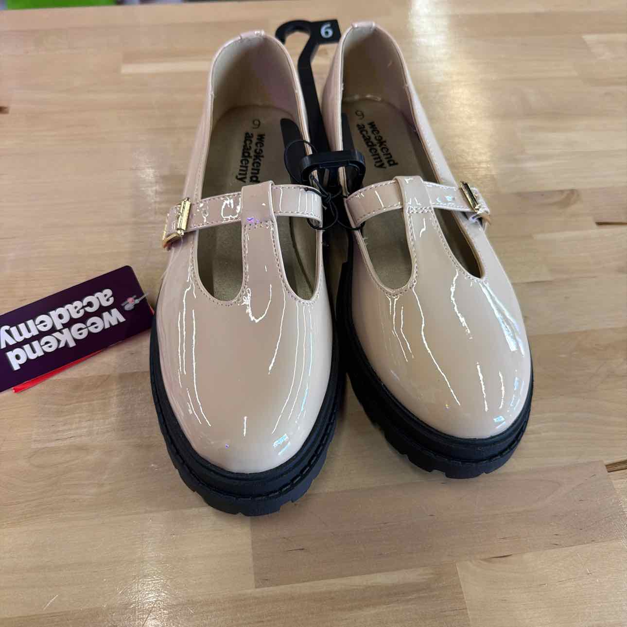 Slip On Weekend academy dress shoes