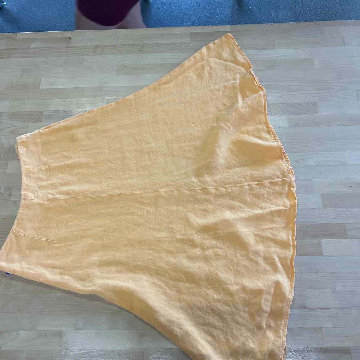 Banana Republic Size 2 Orange Preloved Skirt