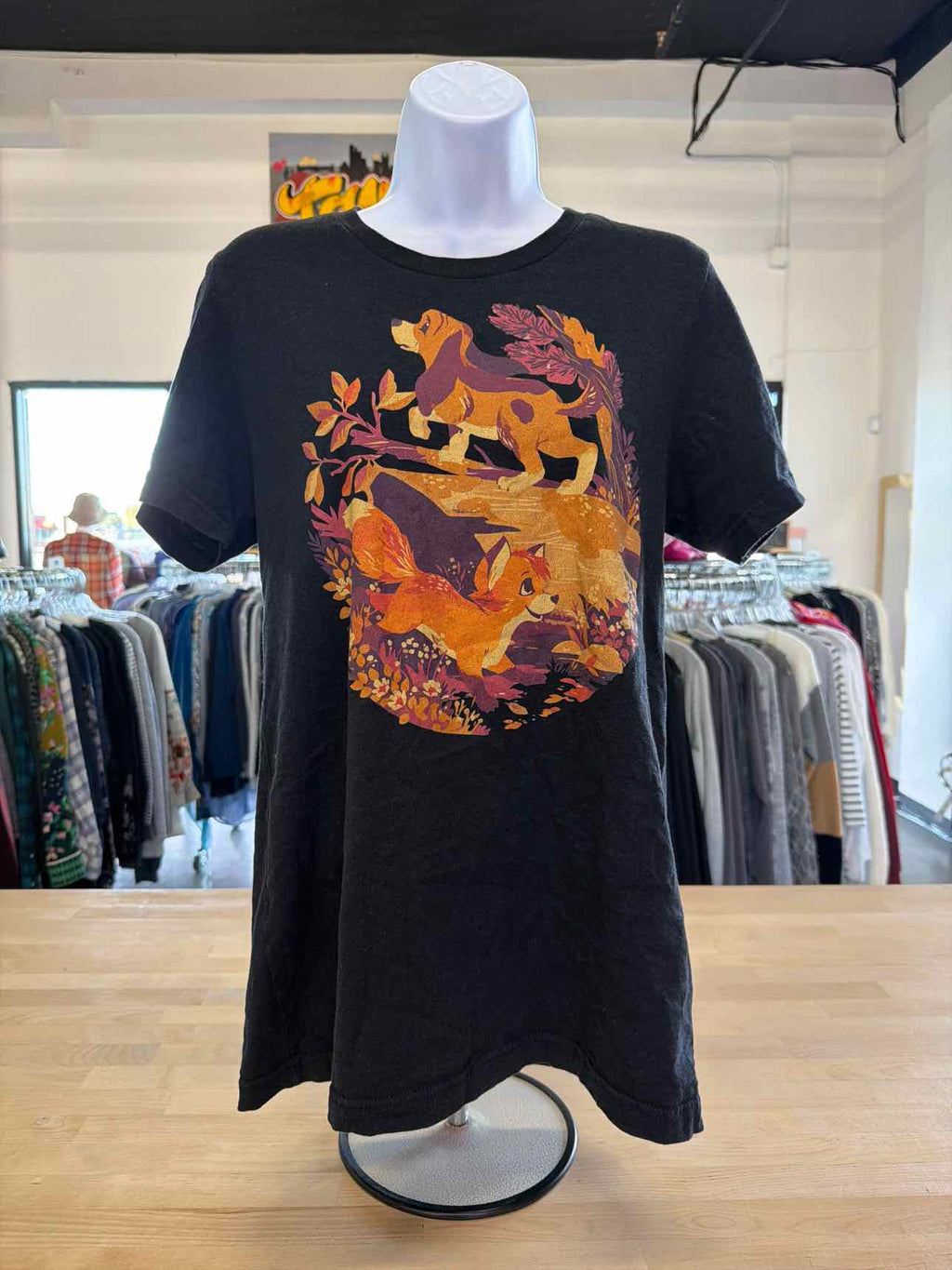 Canvas Size M Black T-shirt