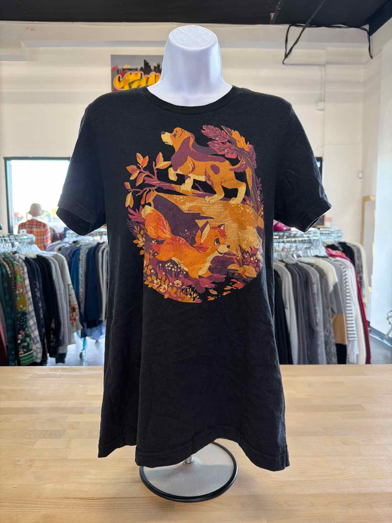 Canvas Size M Black T-shirt