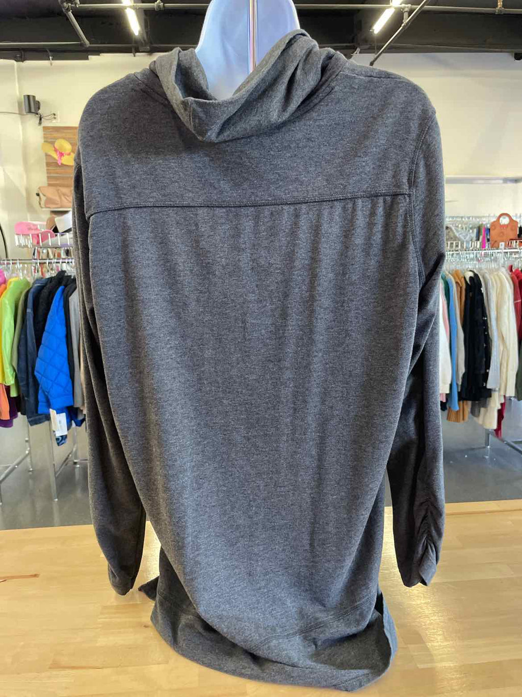 Westbound Size L Gray Long Sleeve
