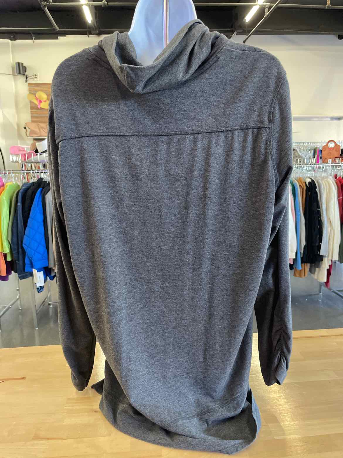Westbound Size L Gray Long Sleeve