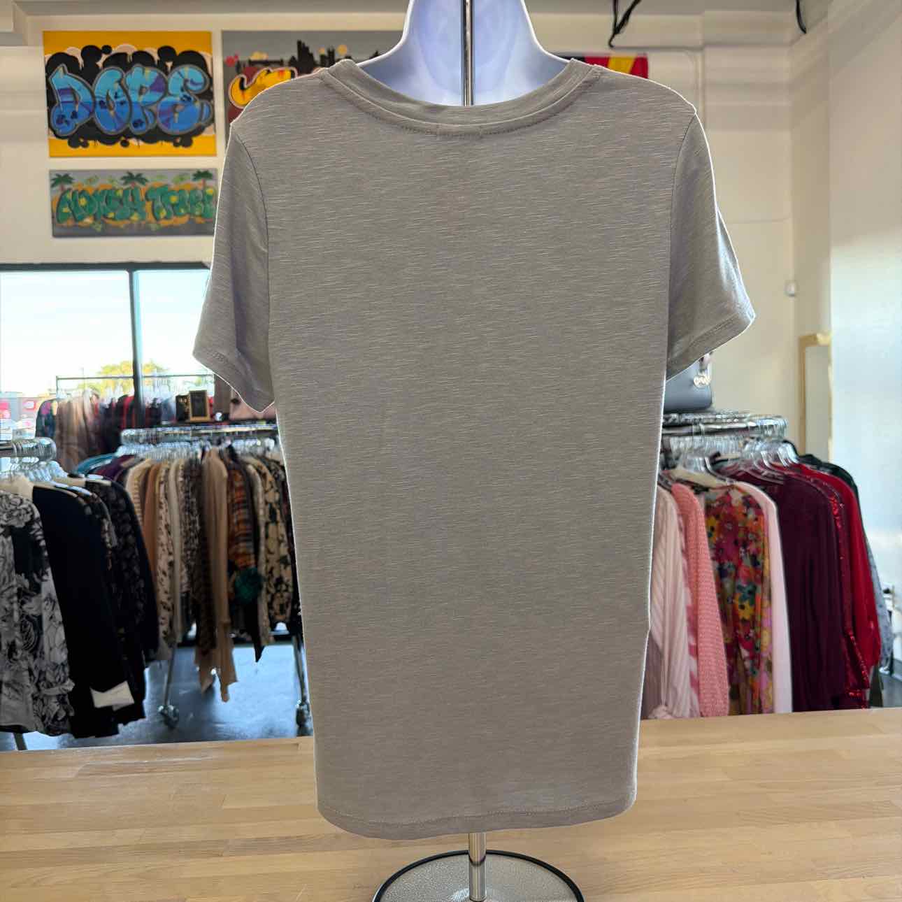Justify Size S Gray Used Shirt