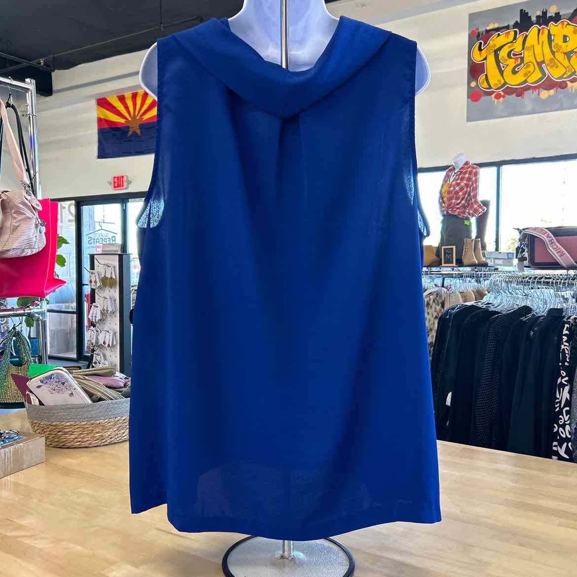 Vince Camuto Size 2X Blue Sleeveless