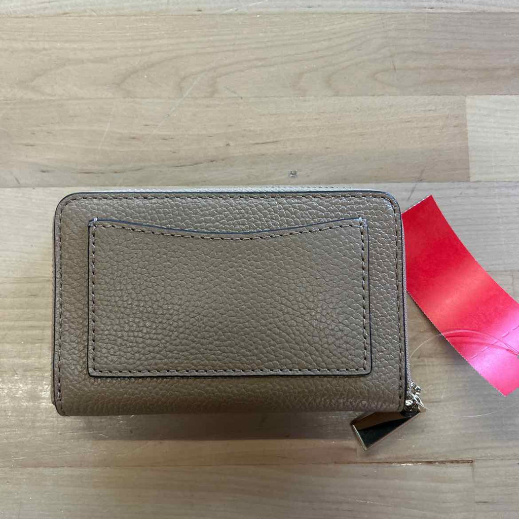 Michael Kors Jet Set Small Zip Around Card Case
