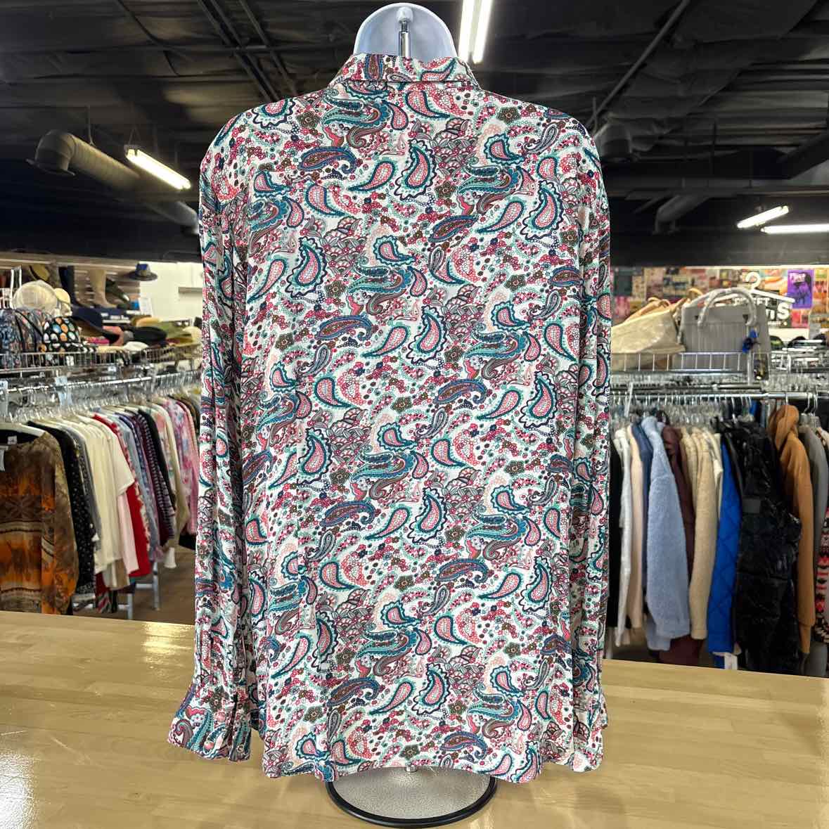 Wrangler Size XL Multi Color Preloved Blouse LS