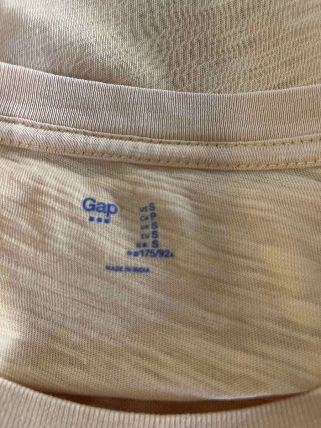 Gap Size S Yellow Preloved MENS T-shirt