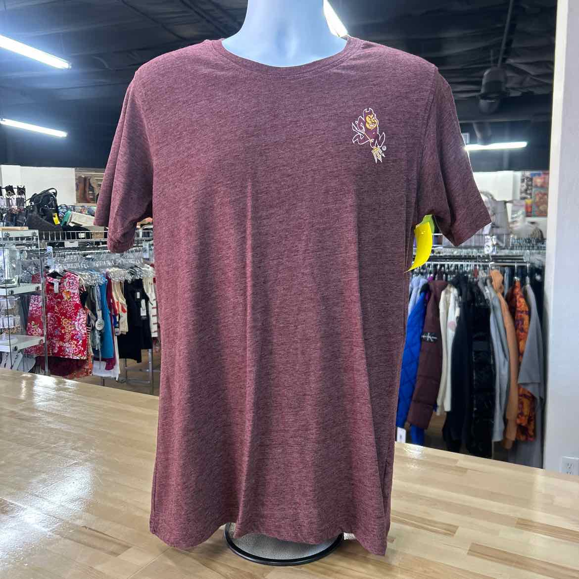 Champion Size L Red Preloved MENS T-shirt