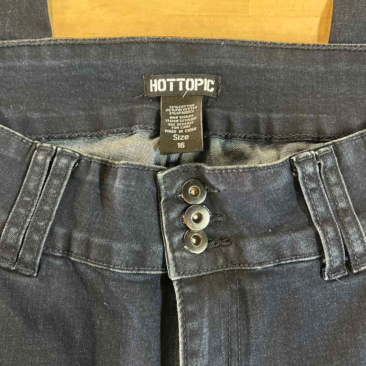 Hot Topic Size 16 Blue Denim Preloved Jeans