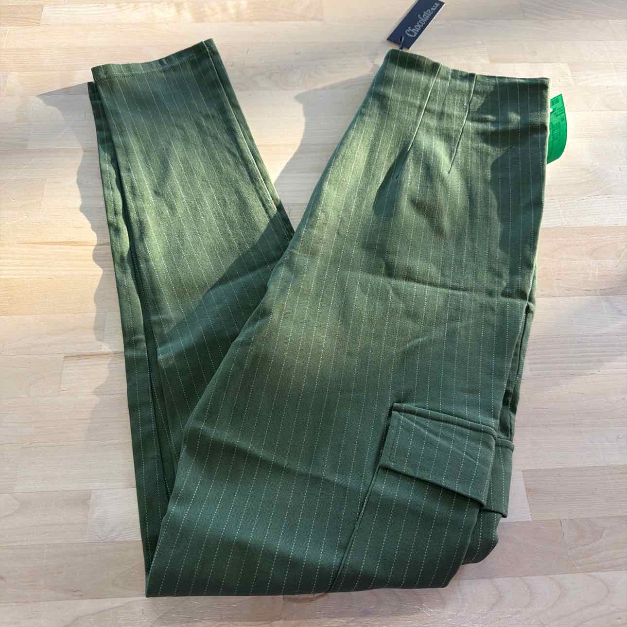 Chocolate Size M Green New Pants
