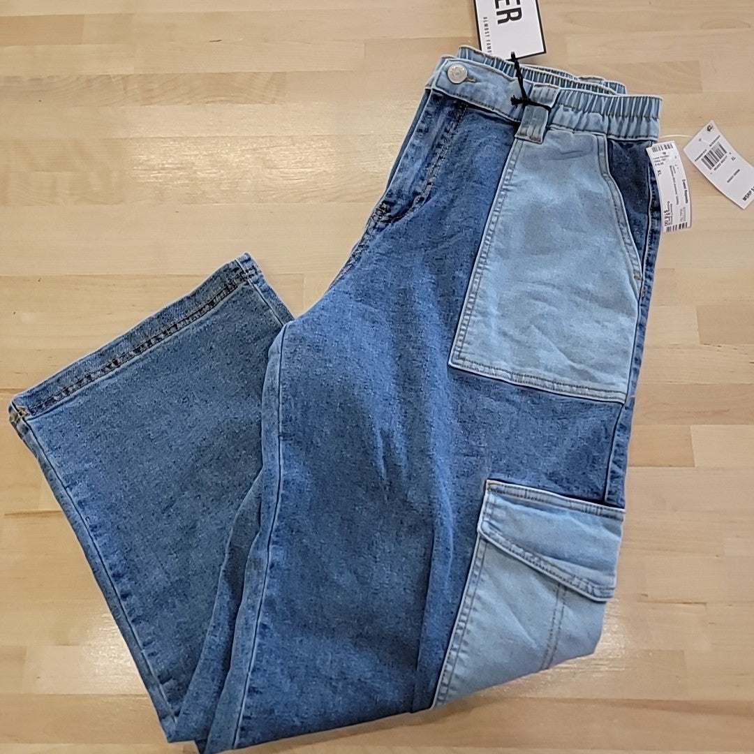 Almost Famous Size XL  Utility Color-Block Skater Jeans