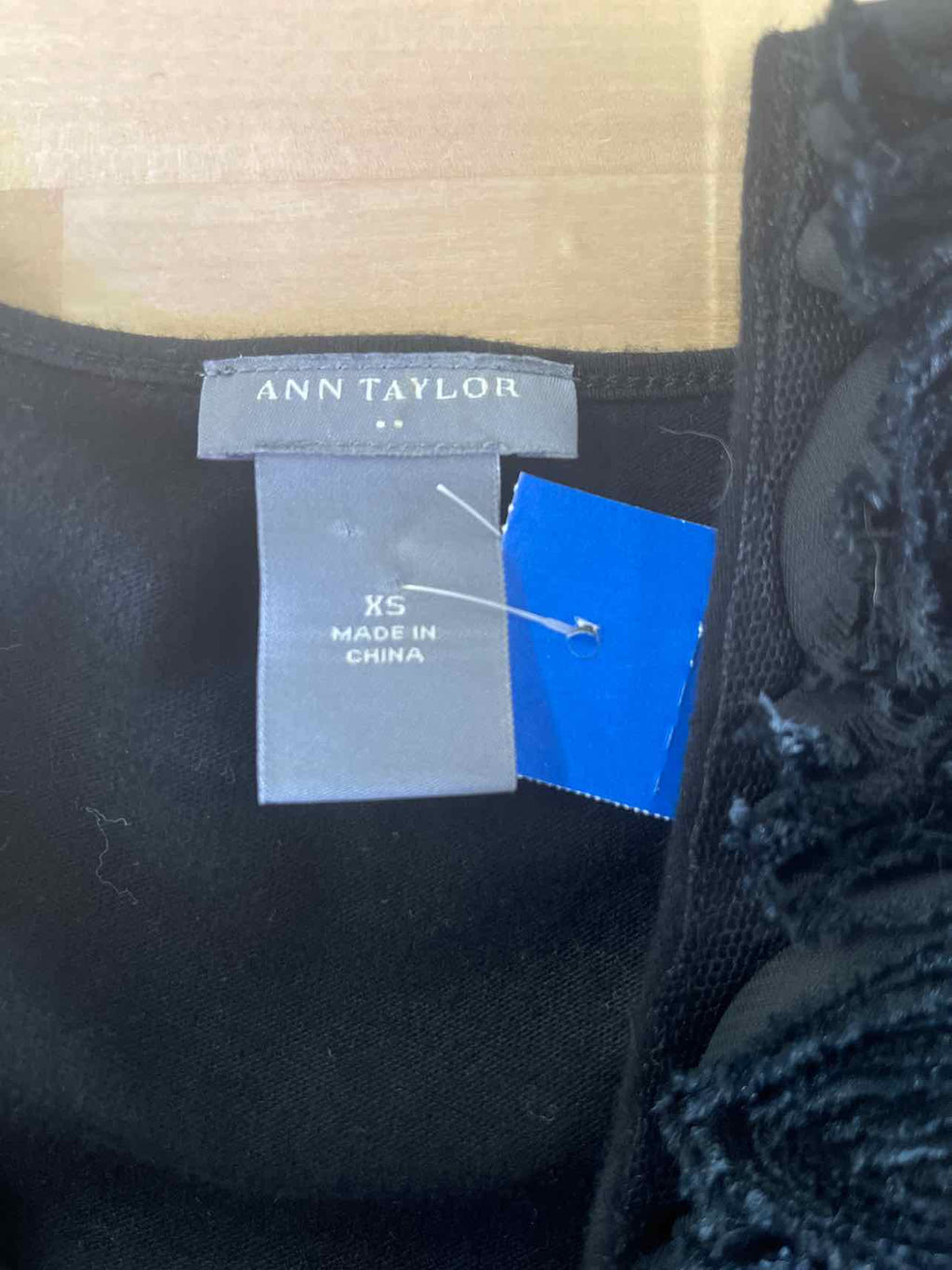 Ann Taylor Size XS Black Preloved Tank