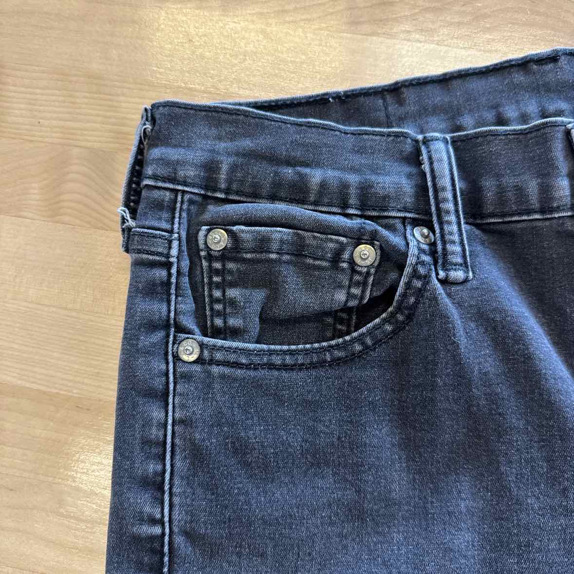 Levi's Size 30 Gray Denim Shorts