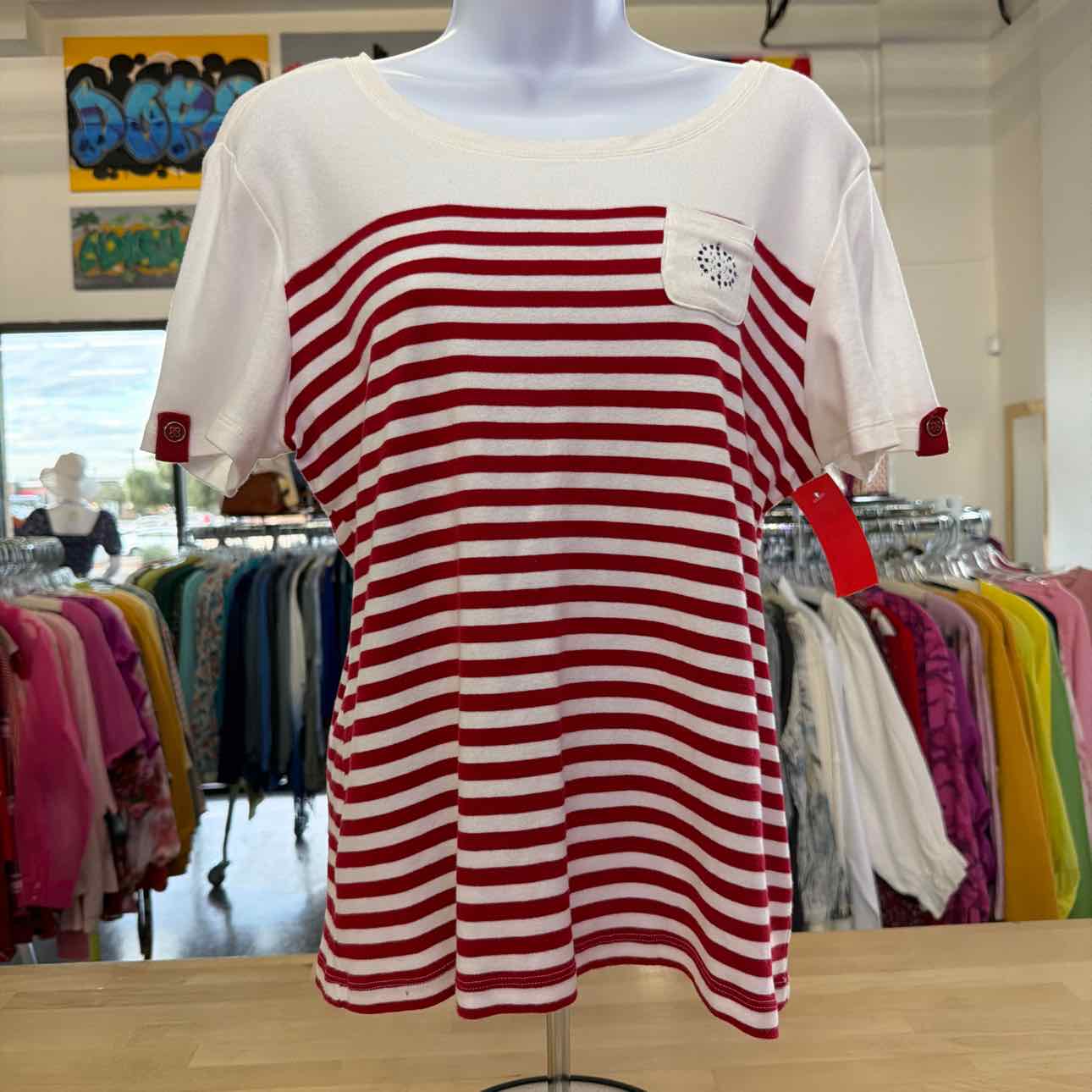 Karen Scott Size PL Red White Preloved T-shirt
