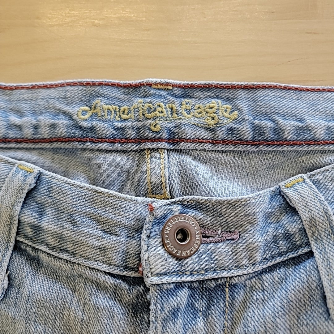 American Eagle Size 2 Blue Shorts