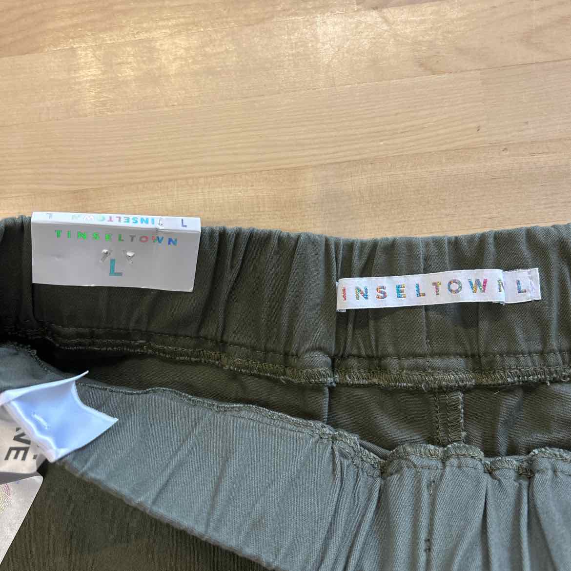 TINSELTOWN Size L Green Pants