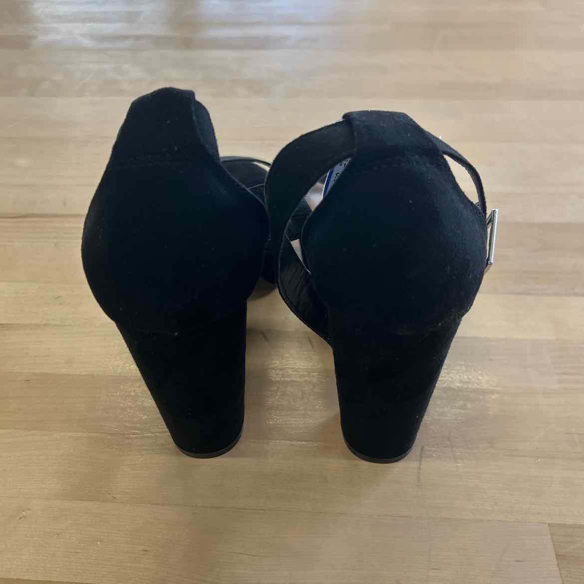Torrid Size 8.5 Black Preloved Heels