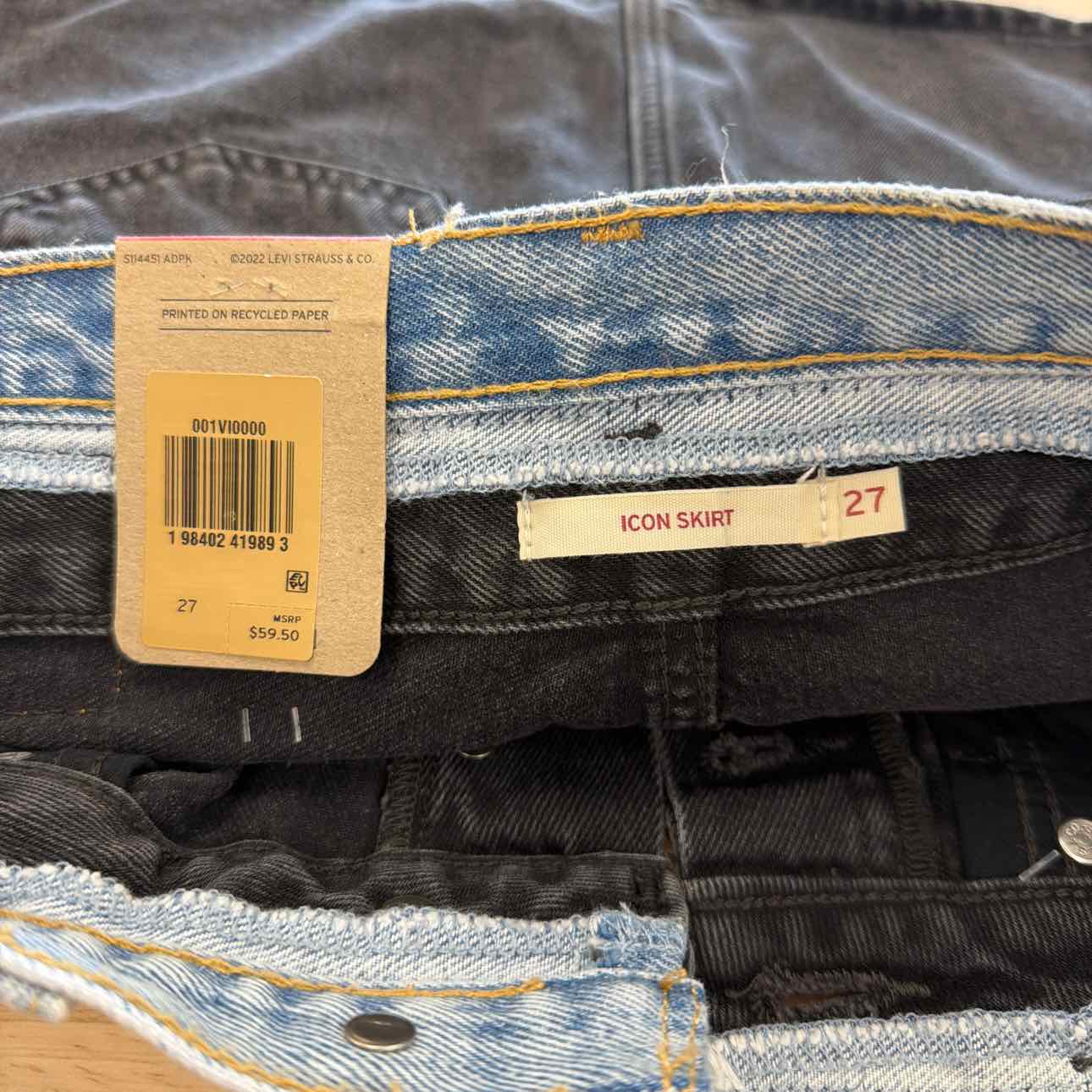 Levi's Size 27 Black New Skirt