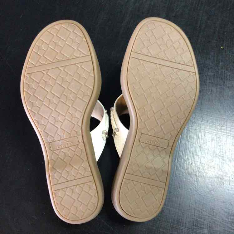 Cliffs Shoe Size 7.5 White Bailee Thong Sandals