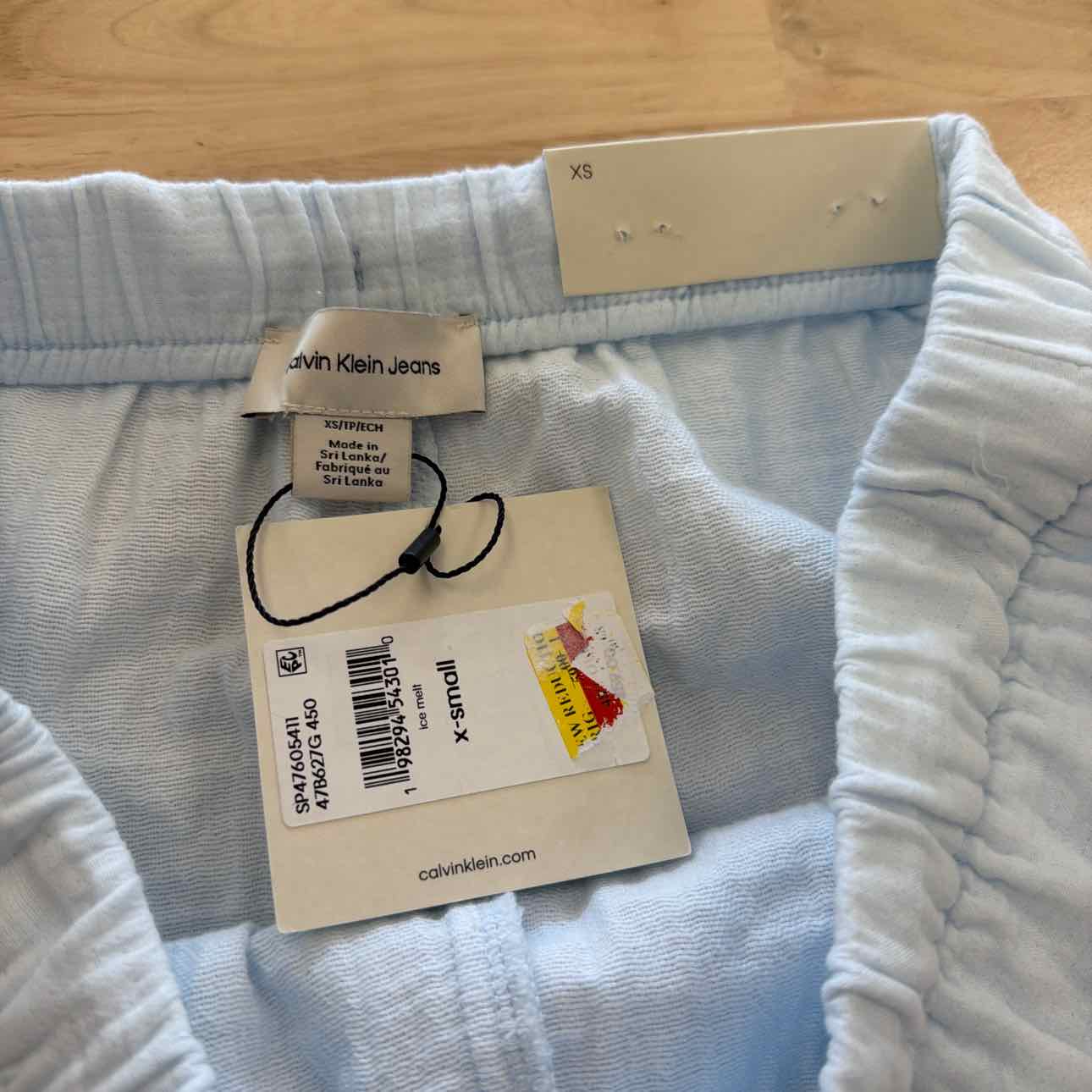 Calvin Klein Women Size XS Blue New Shorts