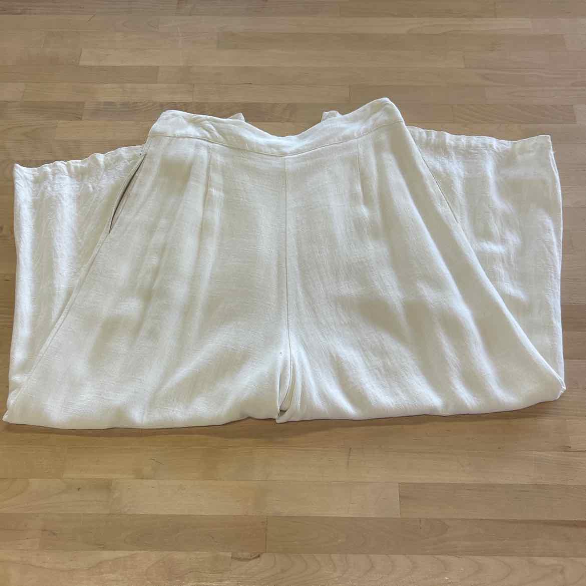 Sugar Lips Size M Cream Preloved Pants