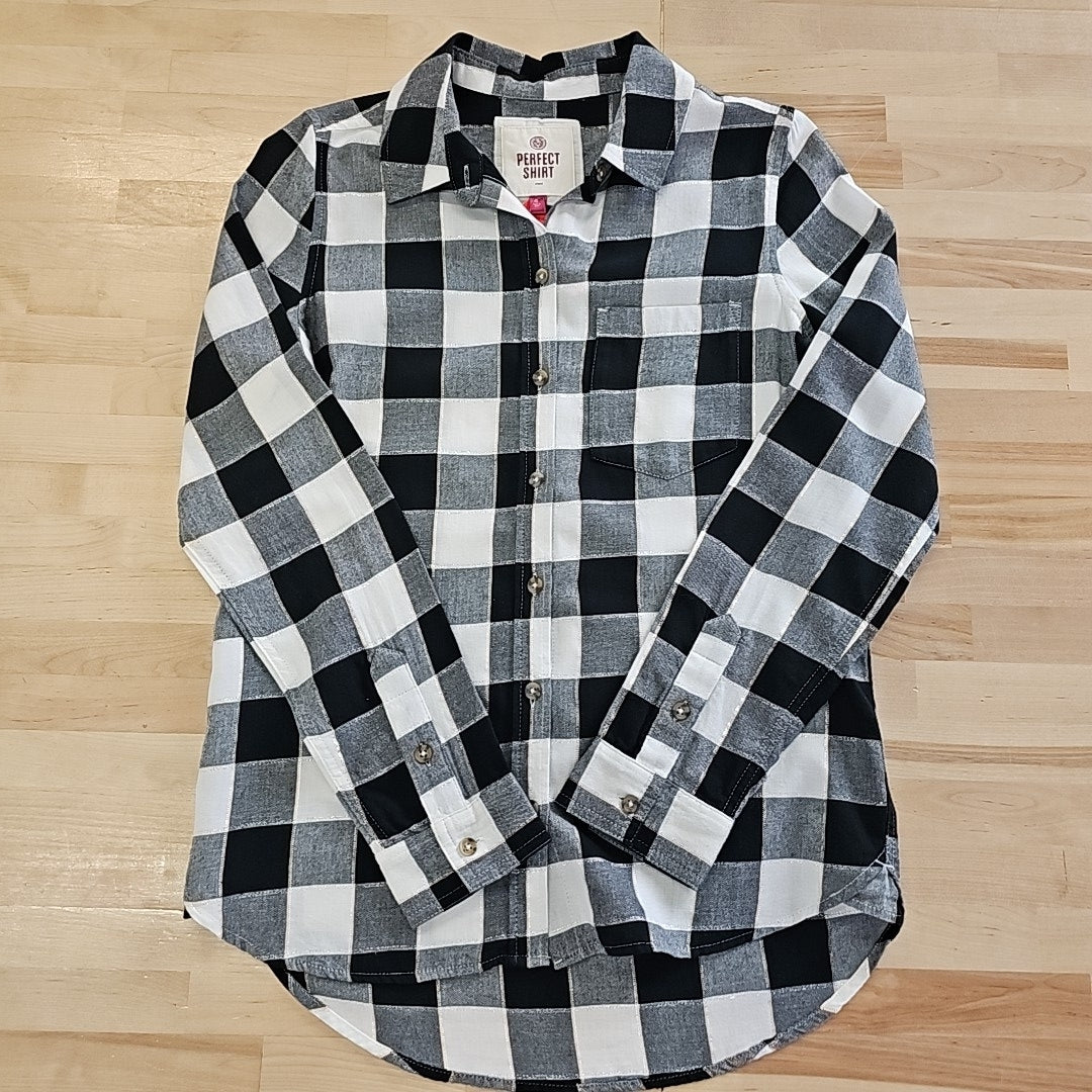 Perfect Fit Size S Black Preloved flannel