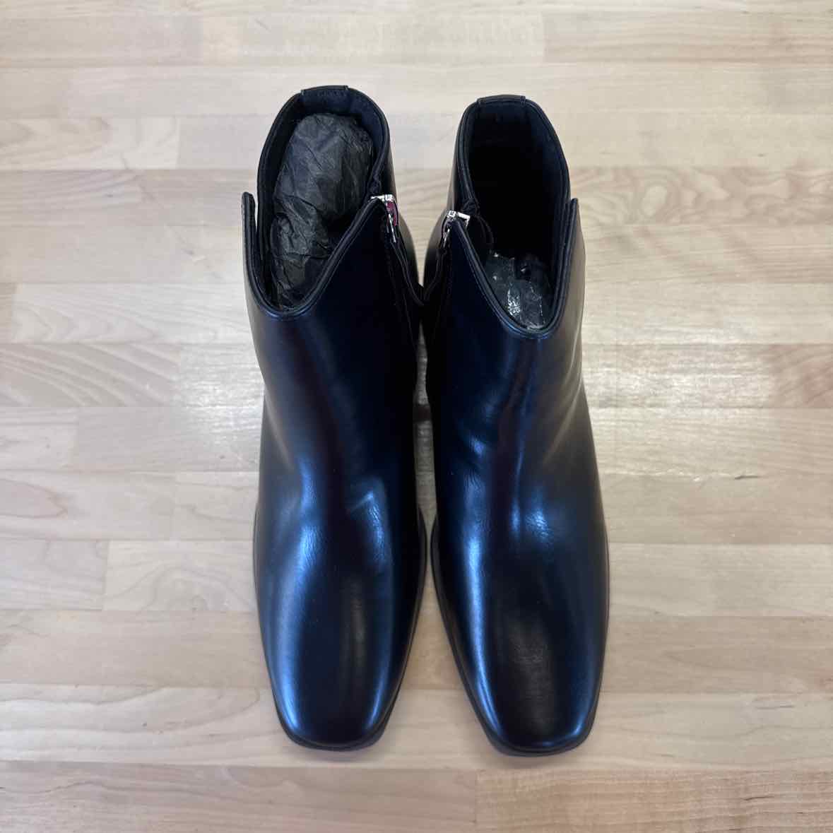 Journee Shoe Size 7.5 Black Cappri Bootie
