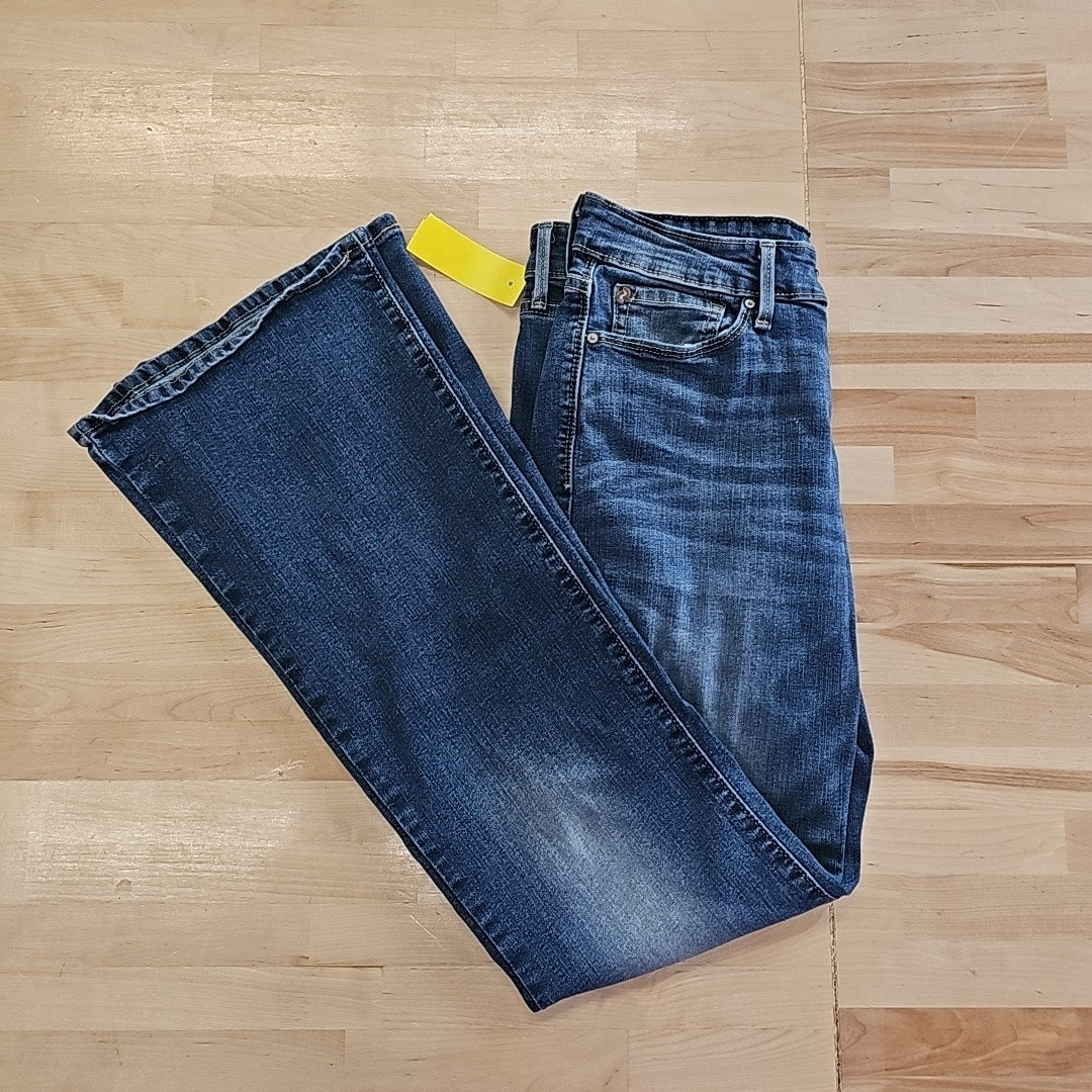 Levi's Size 28 Blue Jeans