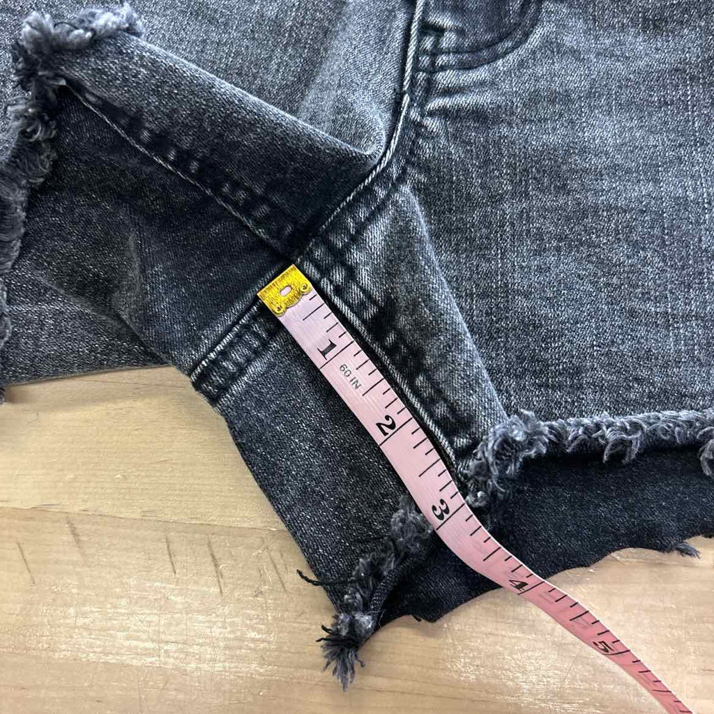 Ban.jara Women Size 5 Gray Denim Preloved Shorts
