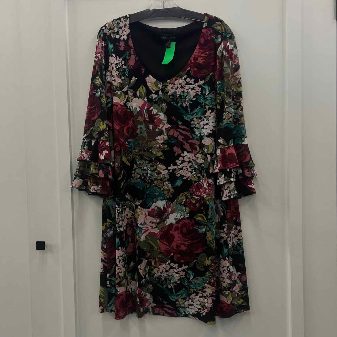 Connected Size 12 Black Preloved Dress