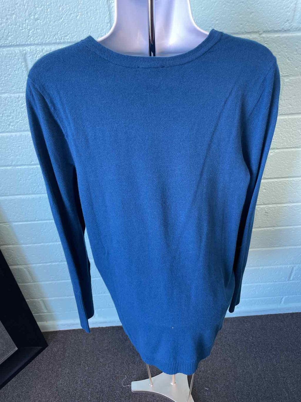 J Jill Size M Blue Knit Top