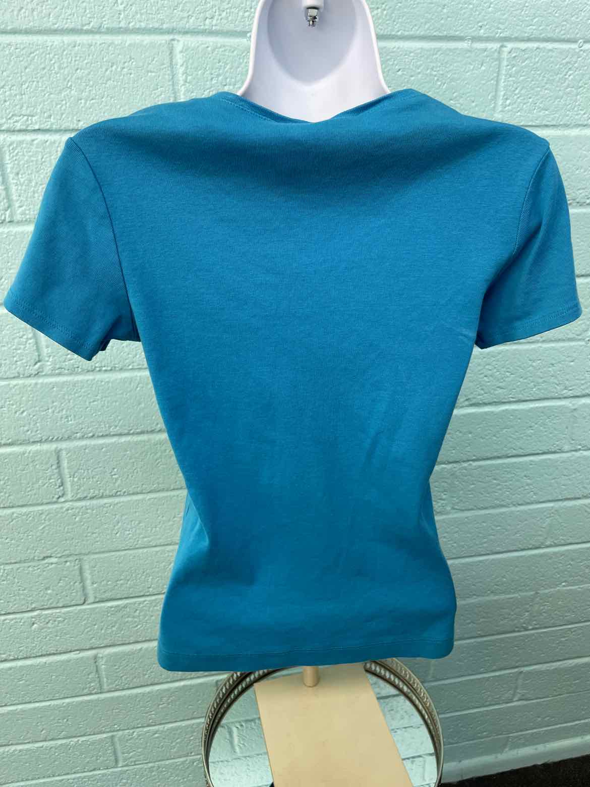 Chico's Size 0 Blue T-shirt