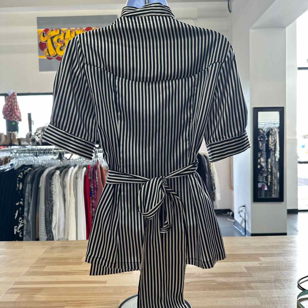 Nilika Size M Black/White Blouse