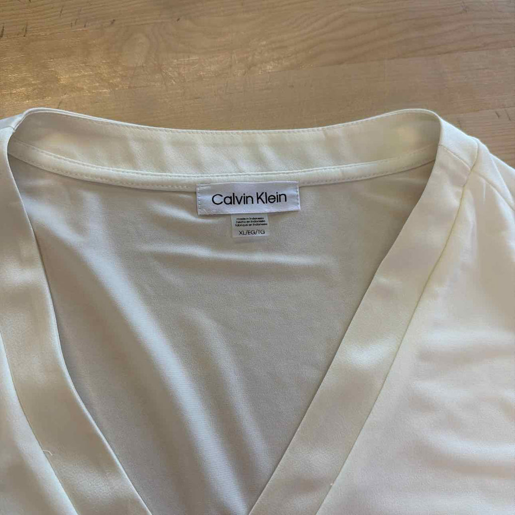 Calvin Klein Size XL White New Sleeveless