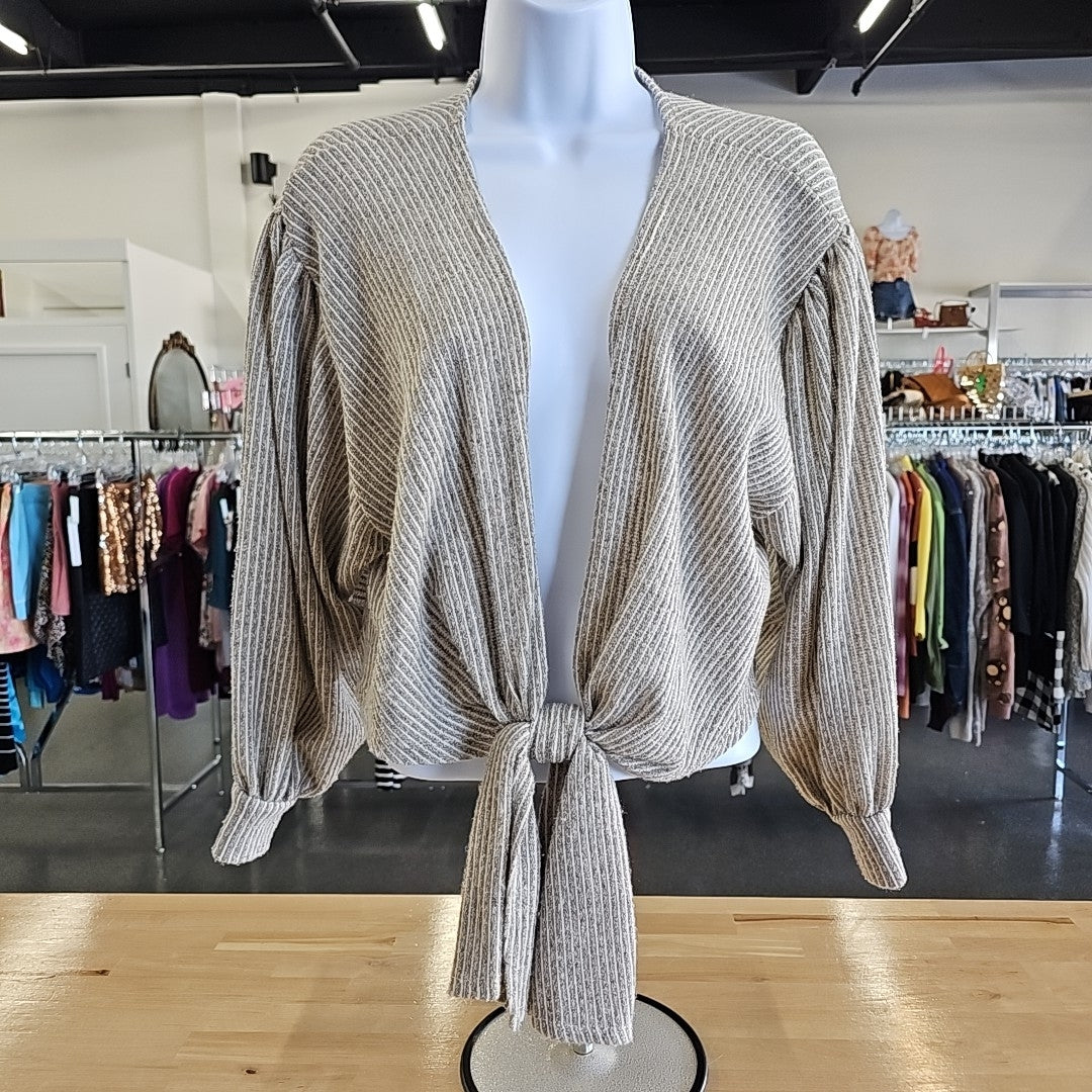 Daytrip Size XS Tan Long Sleeve