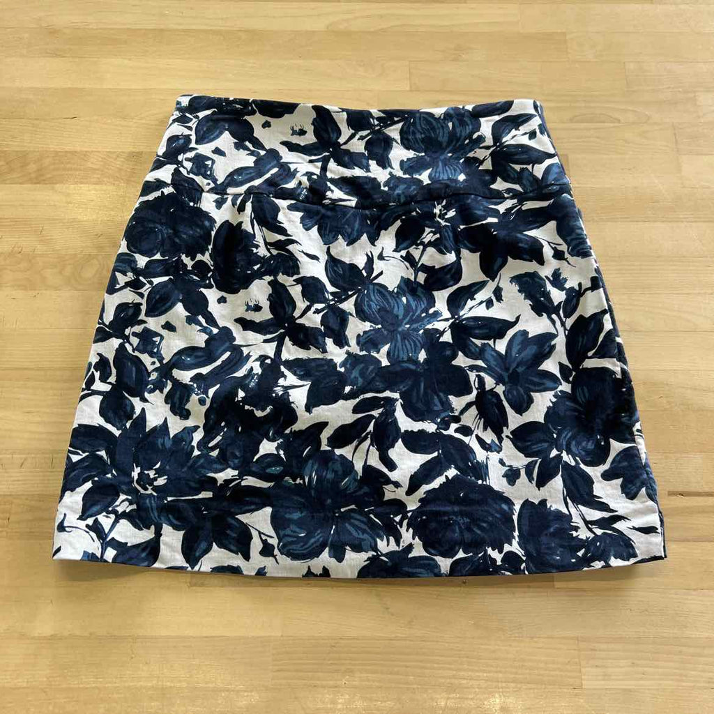 S.C. & Co. Size S Blue & White Preloved Skirt